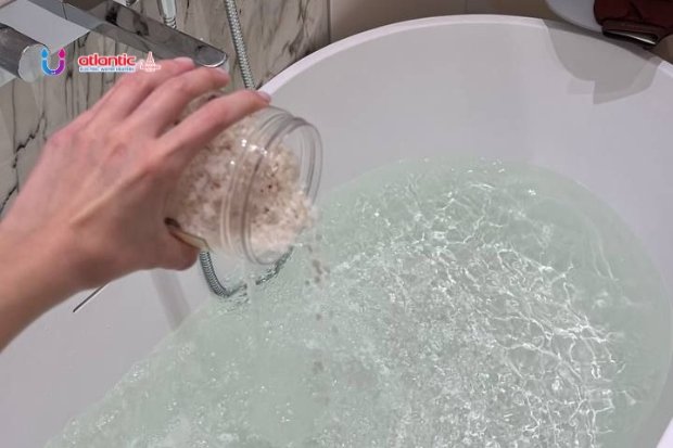 Manfaat Mandi Air Garam untuk Kulit